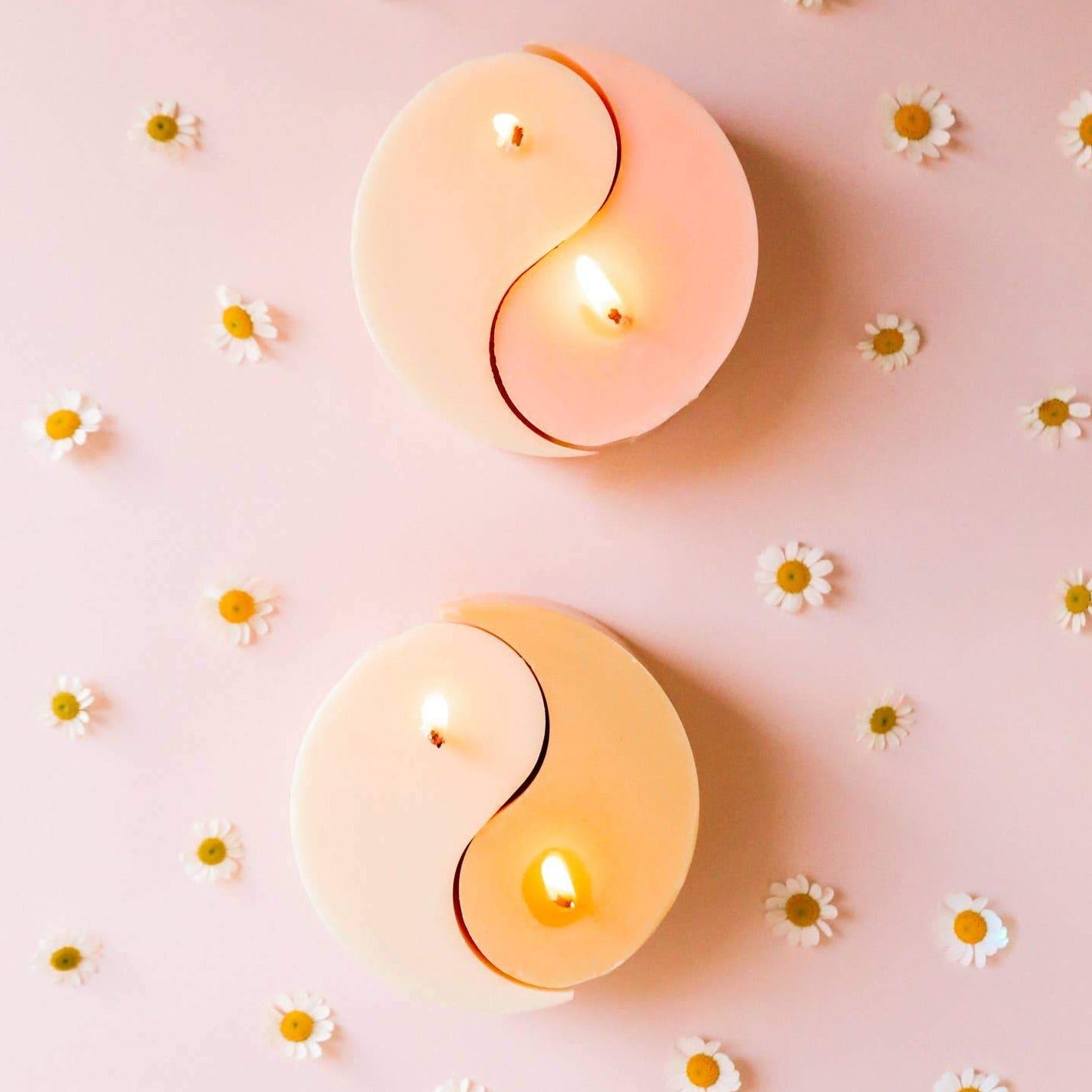 Yin Yang Molded Candle - Peach
