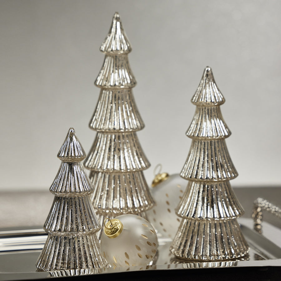 LED Ribbed Antique Tree - Silver