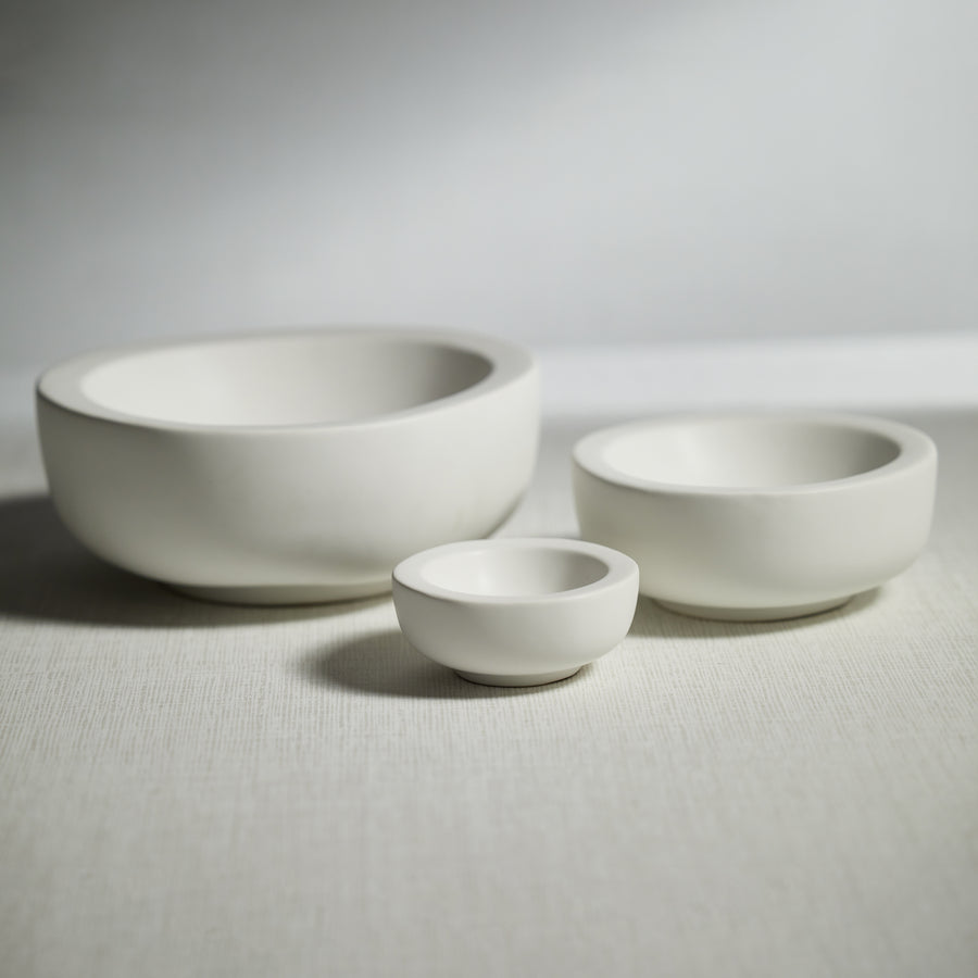 Soft Organic Shape Bowl - Matte White Ceramic