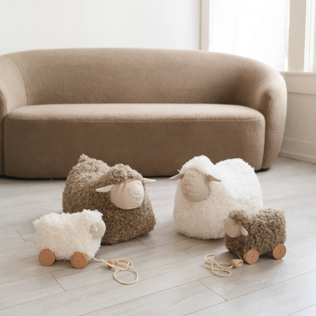 BELLA // pull-along sheep cream