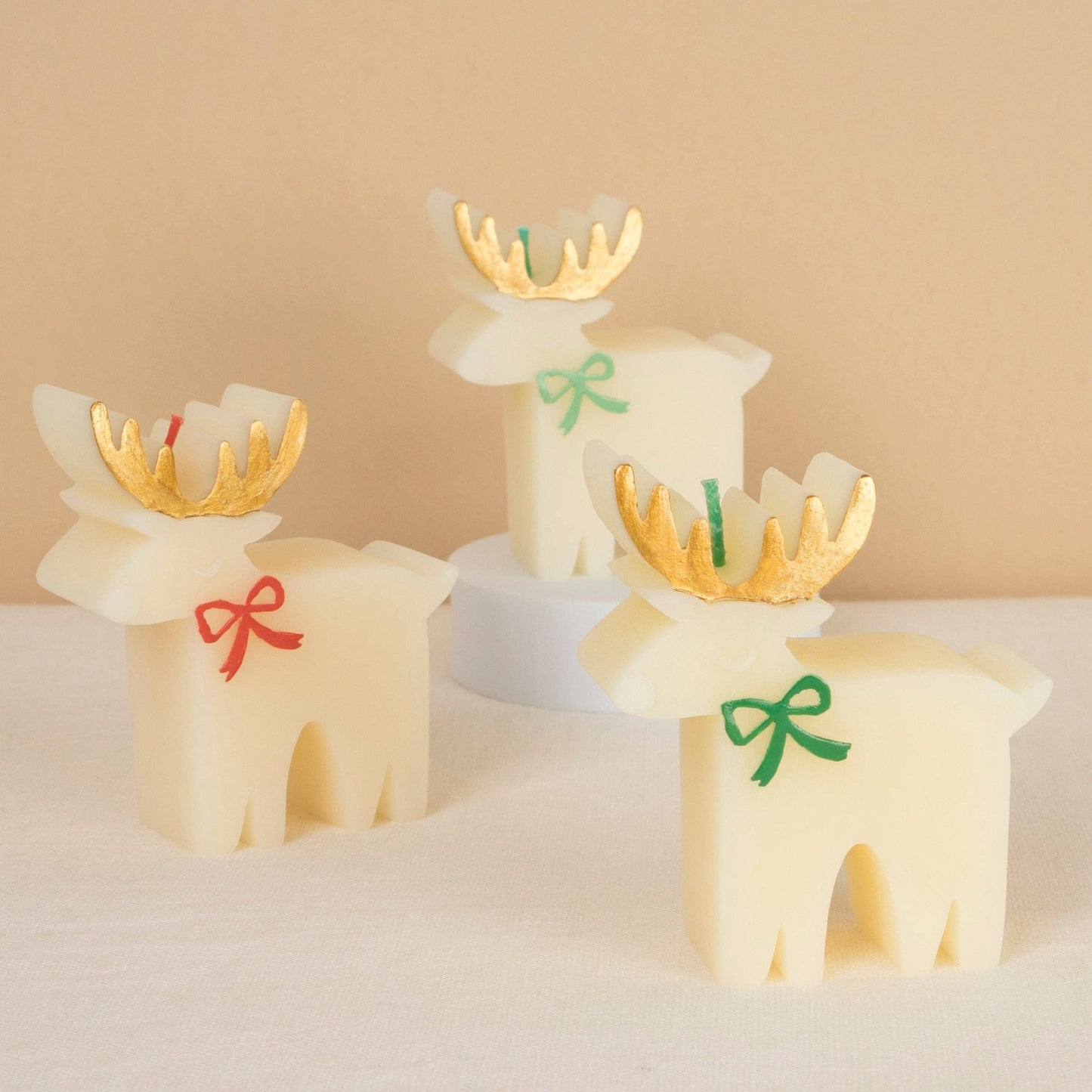 Reindeer With Bow Candles