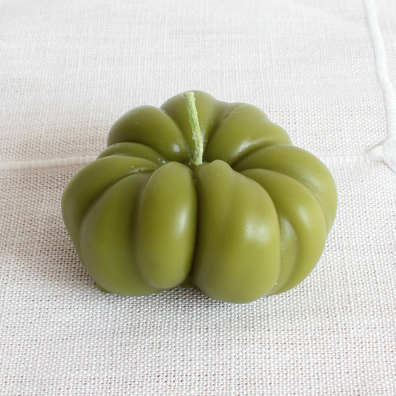 Beeswax Heirloom Tomato Candle - Thumbnail 5