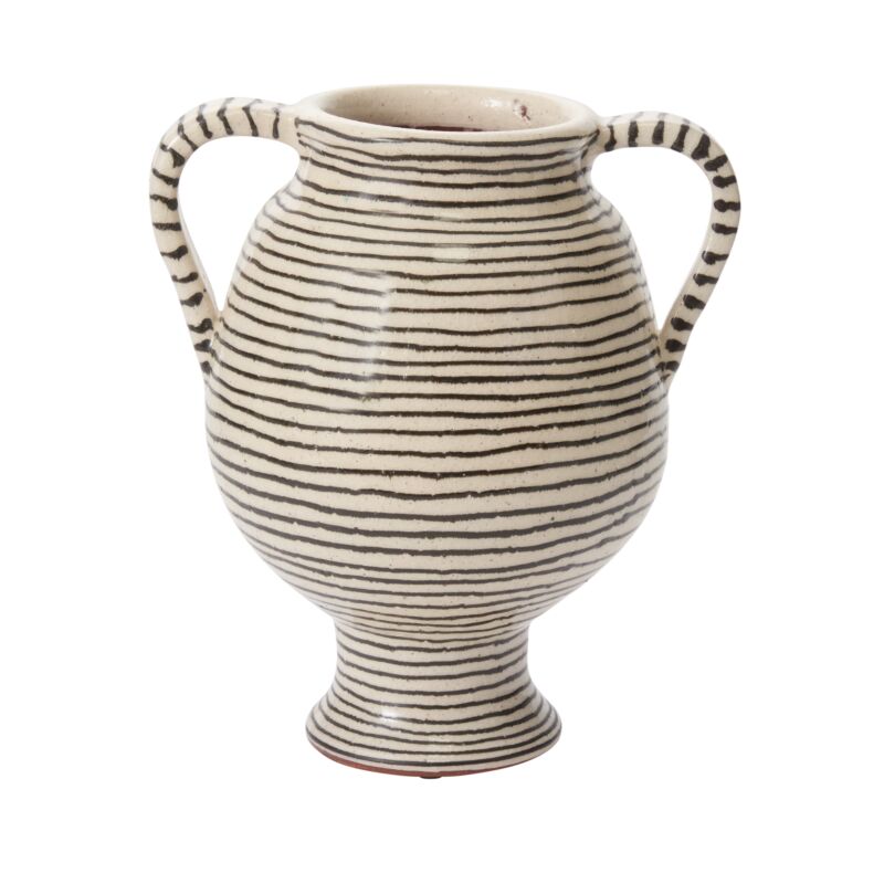 Lines Vase - CARLYLE AVENUE
