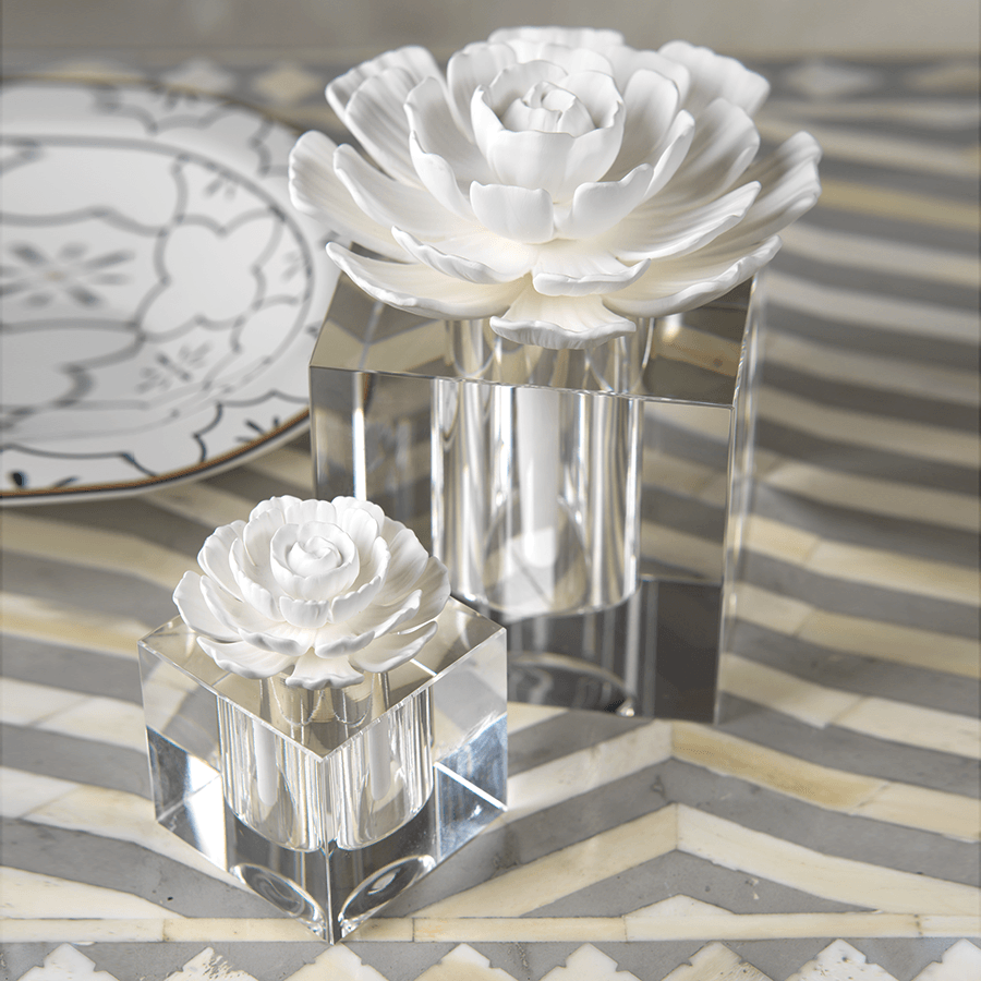 Modena Porcelain Flower Diffuser - Small - Diffusers by Carlyle Avenue