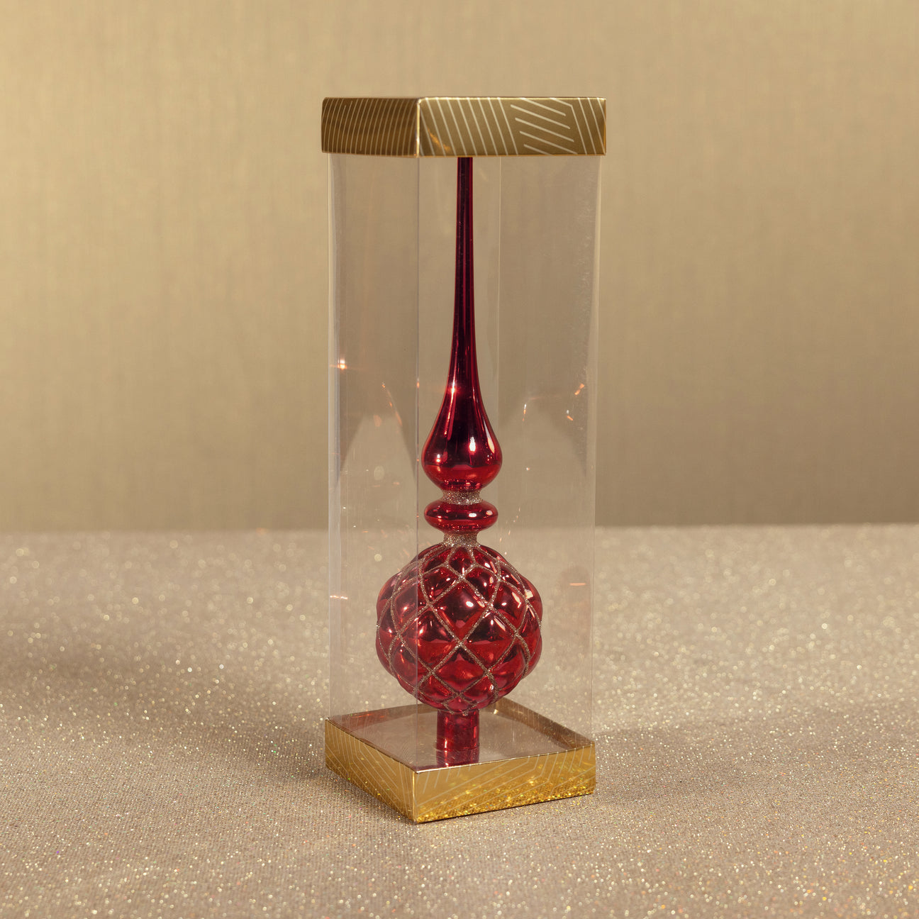 Dazzling Metallic Glass Tree Topper - Red – CARLYLE AVENUE