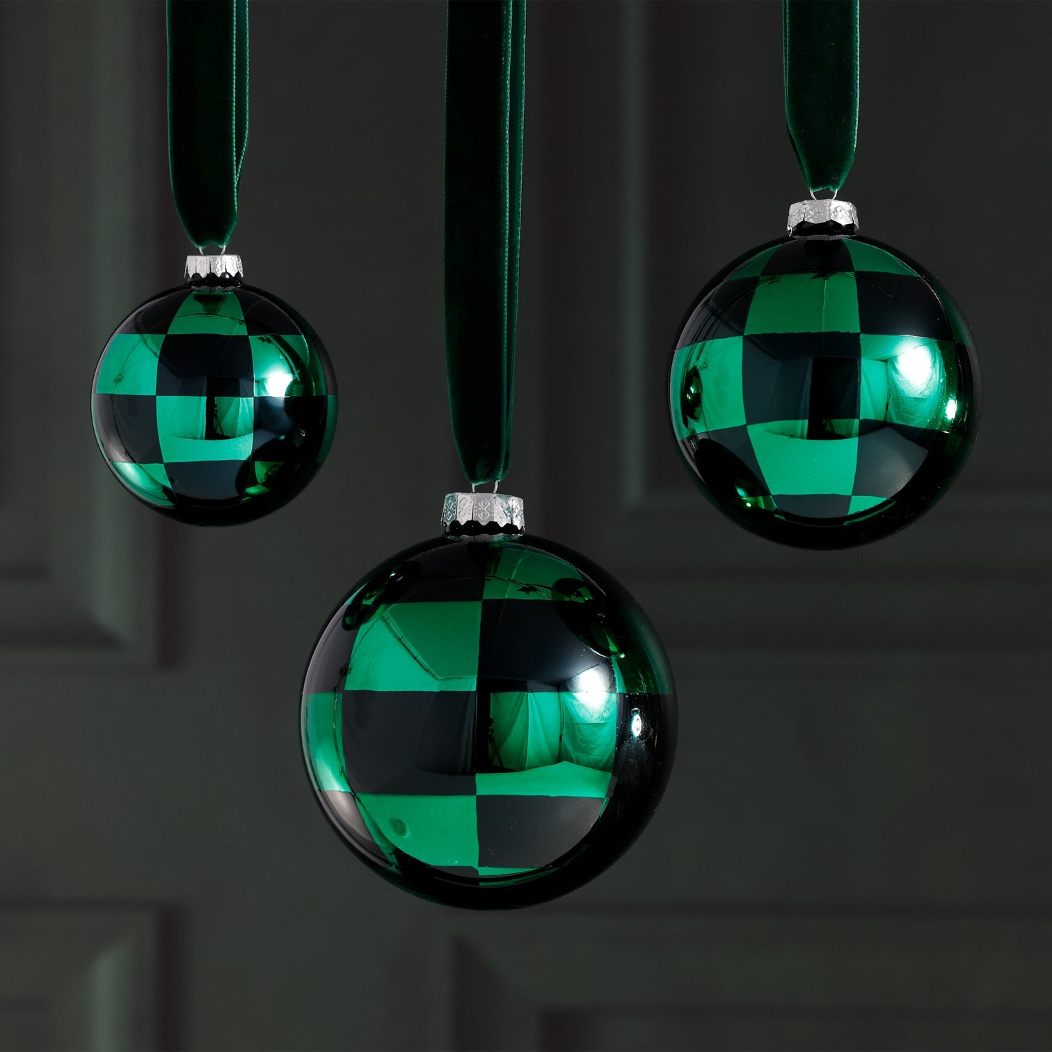 Checkered Glass Ball Ornament - Thumbnail 3