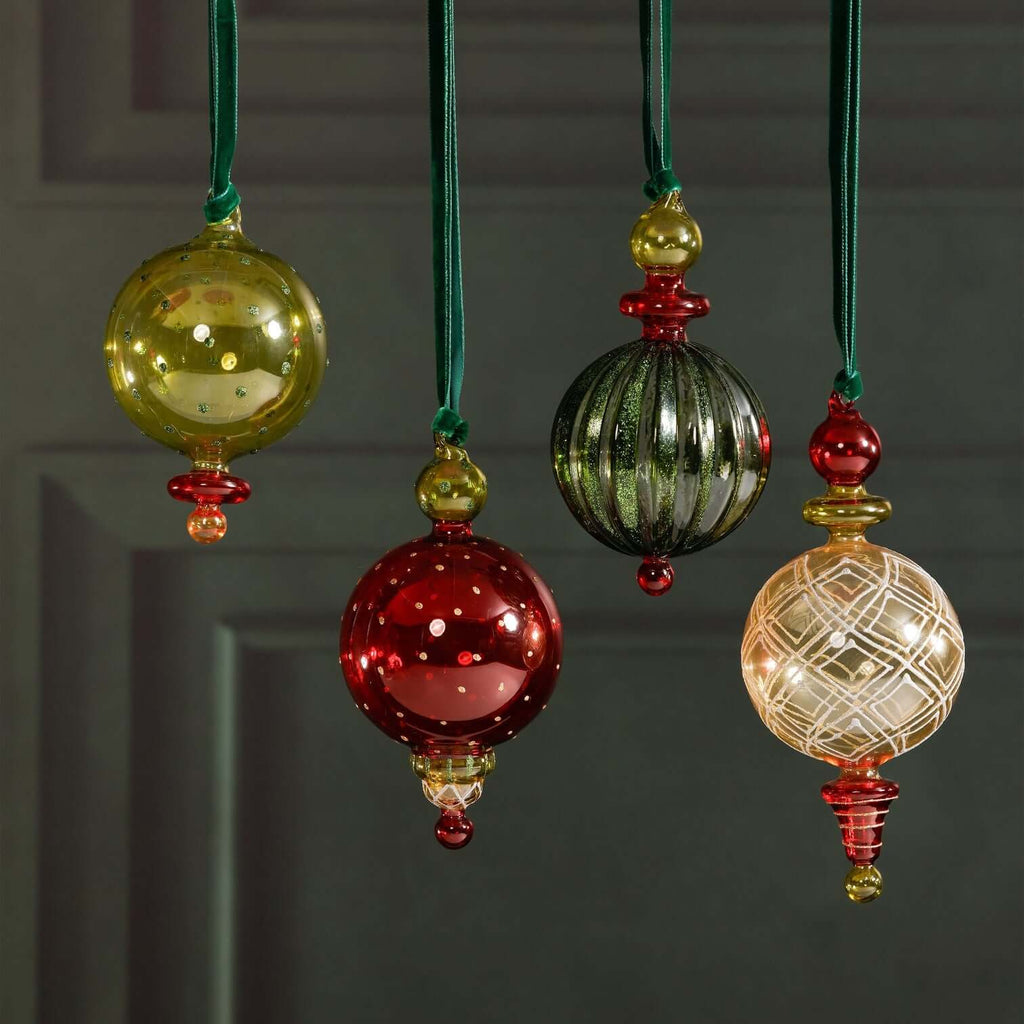 Festive Ornament - Set of 4 Assorted