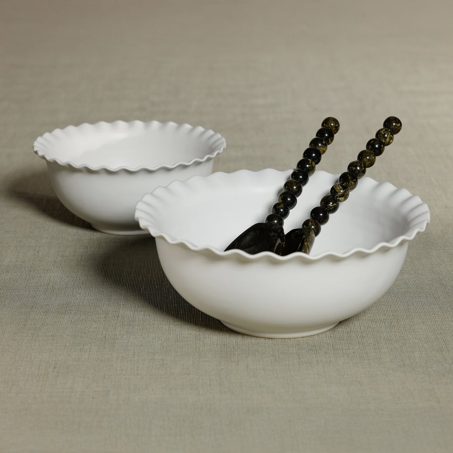 Montecito Ruffled Rim Bowl - White