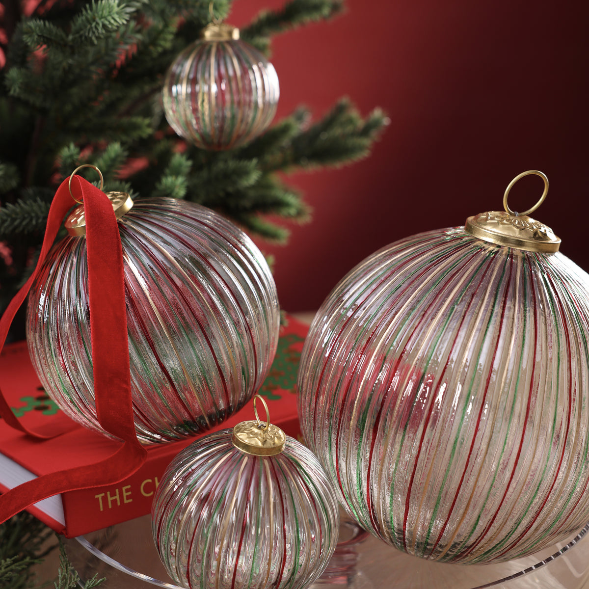 Ribbed Multi Red+Green Glass Ornament
