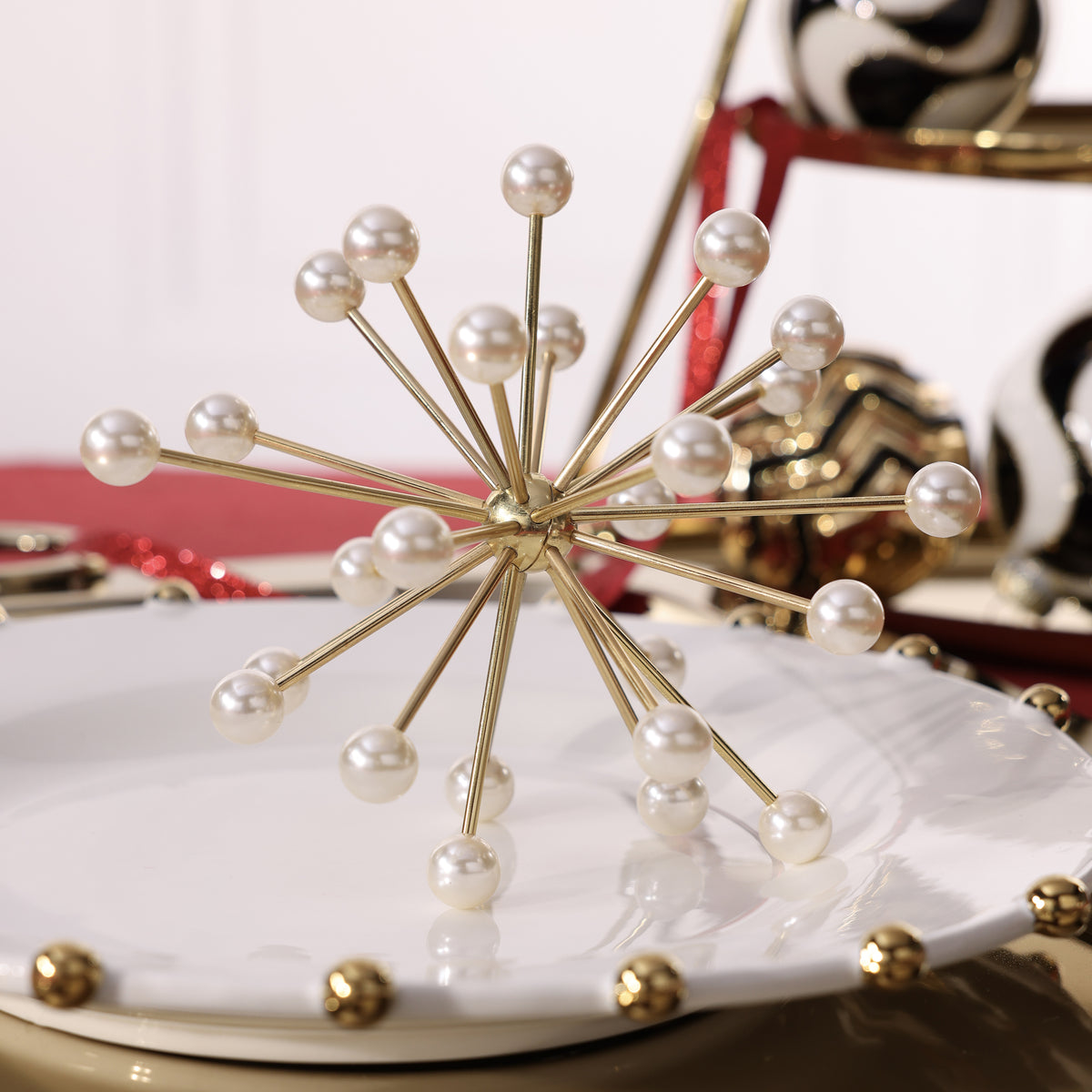 Spike and Pearl Décor