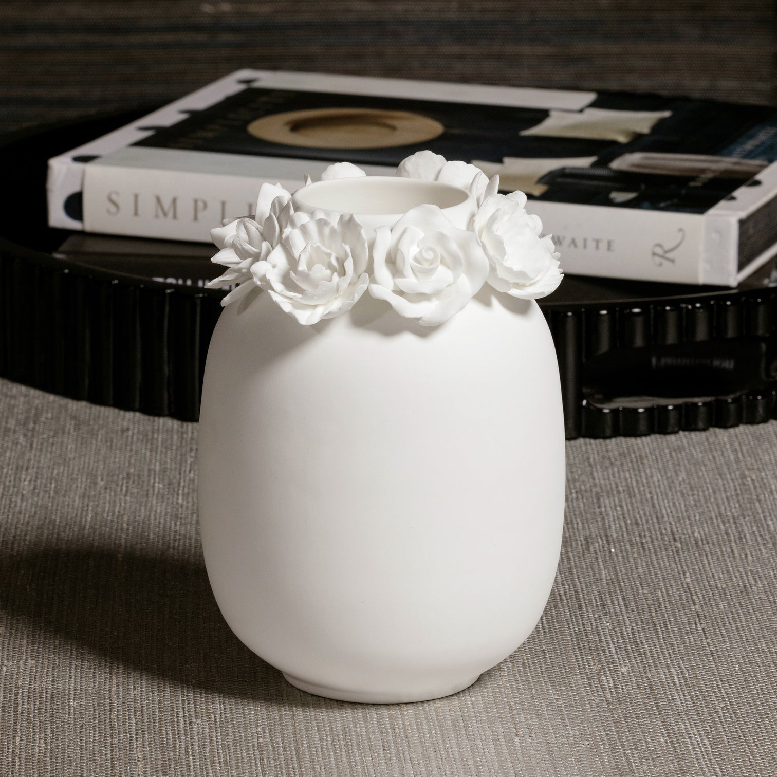 Petite Couronne Bone China Vase - Thumbnail 3