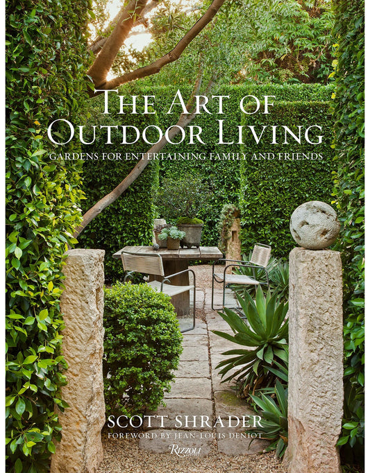 The Art of Outdoor Living: Gardens for Entertaining Family & Friends - Books by Carlyle Avenue
