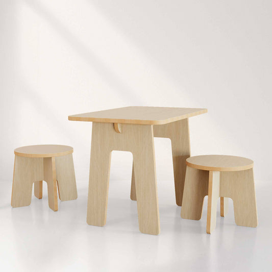 Kids Table and Chairs