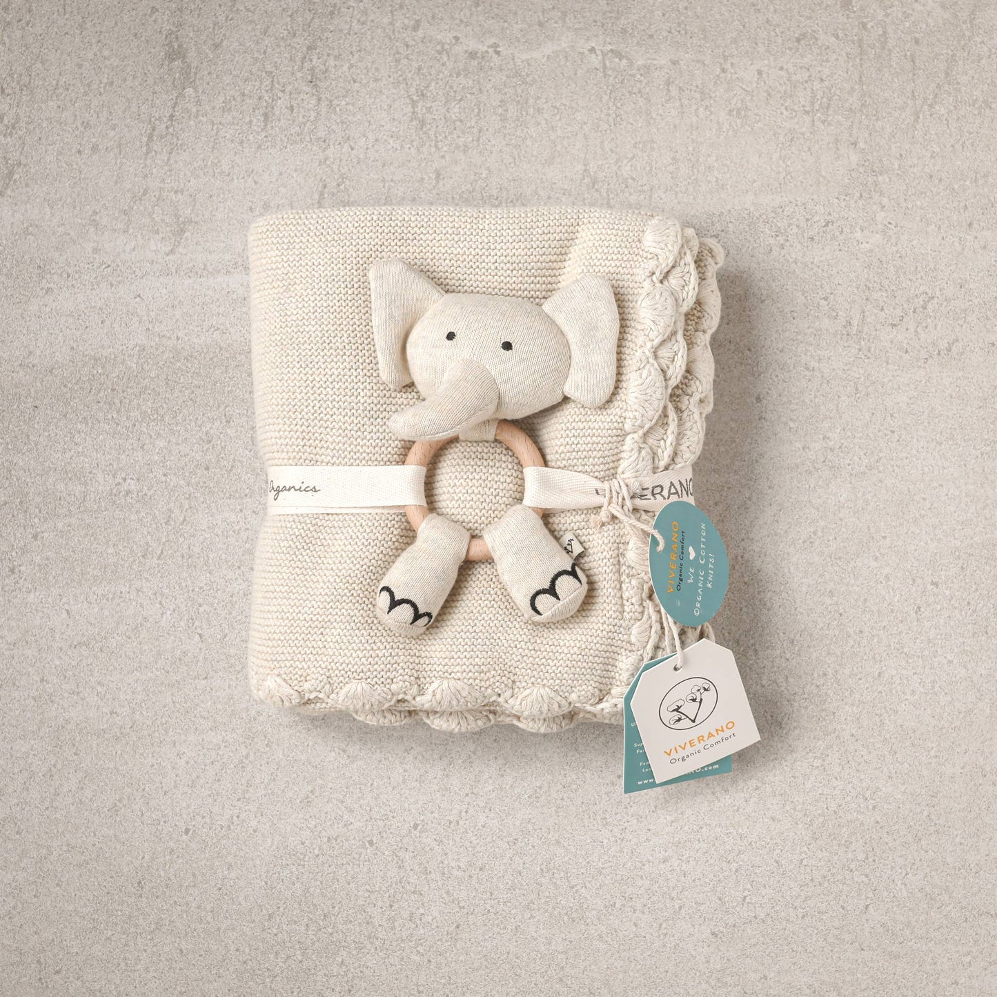 Scallop Edge Classic Knit Baby Blanket + Elephant Rattle SET