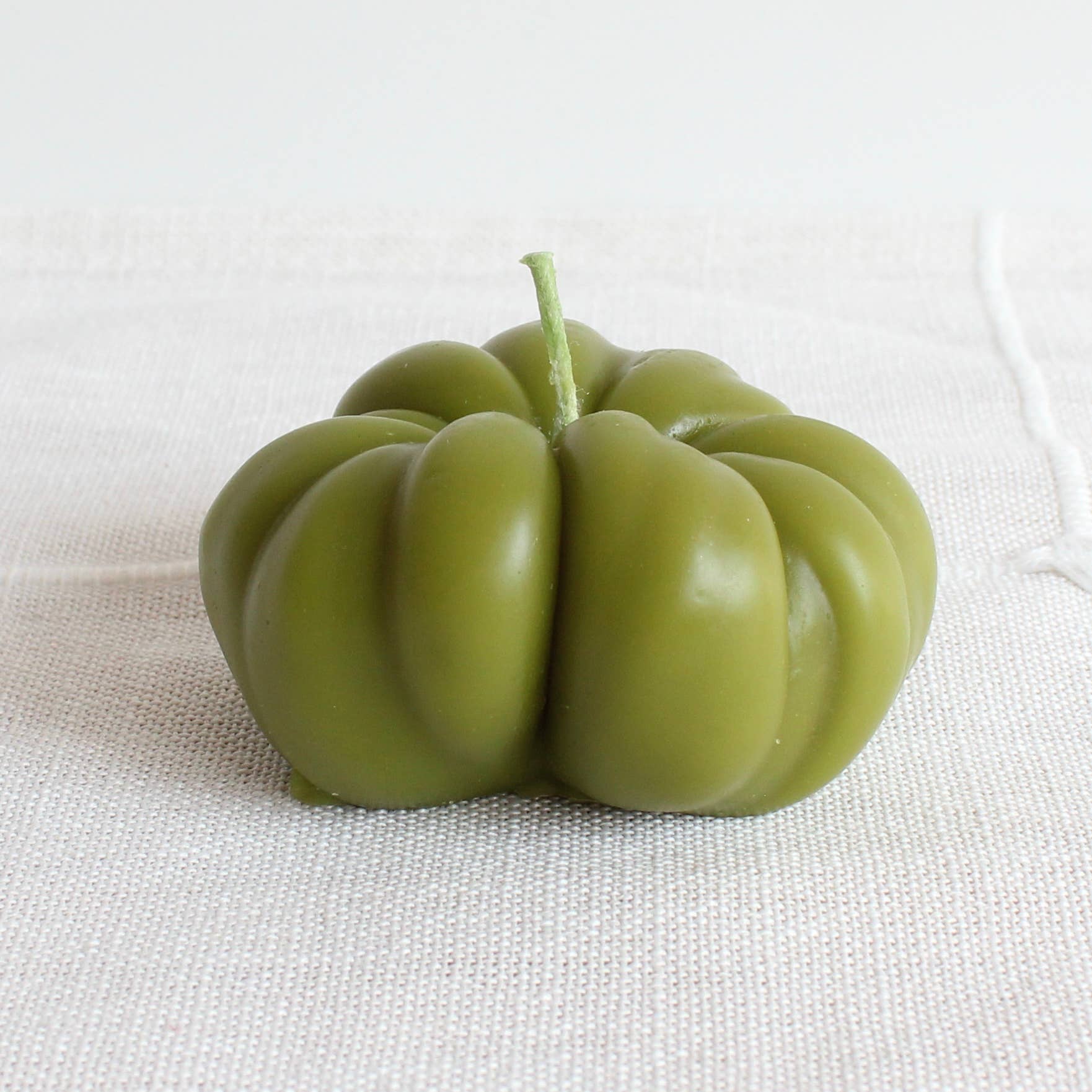 Beeswax Heirloom Tomato Candle - Thumbnail 4