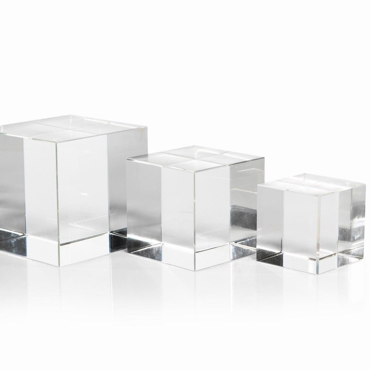 Crystal Glass Cube - CARLYLE AVENUE