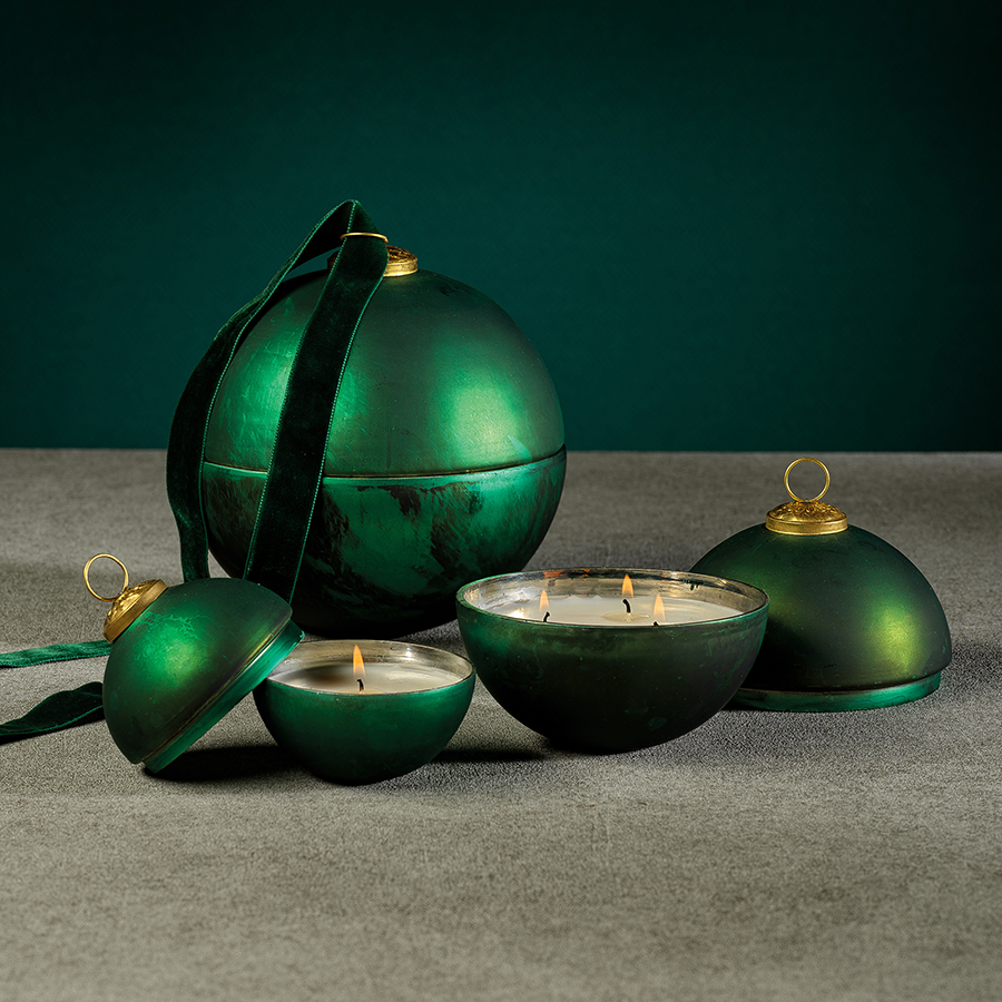 Ornament Ball Scented Candle - Matte Green