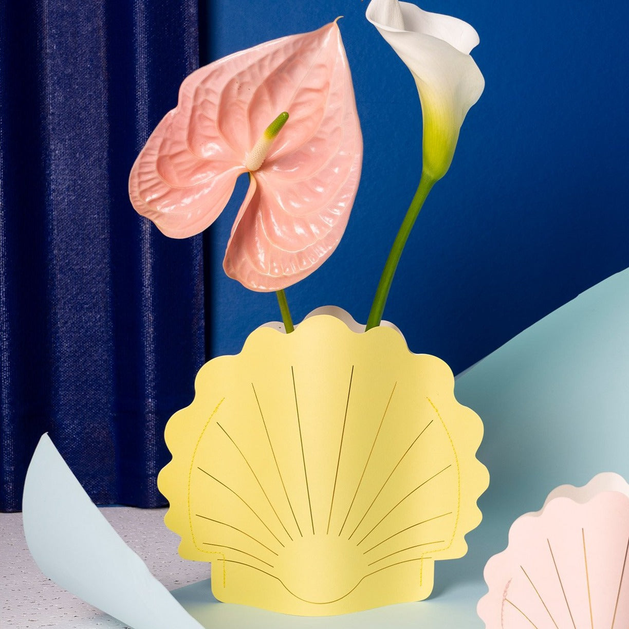 Paper Shell Vase - Yellow