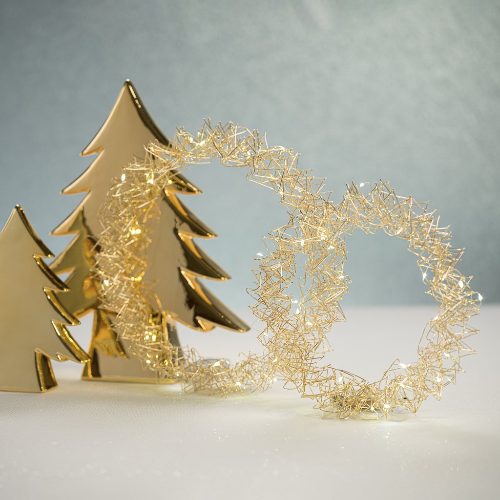 Gold Holiday Wire LED Wreath