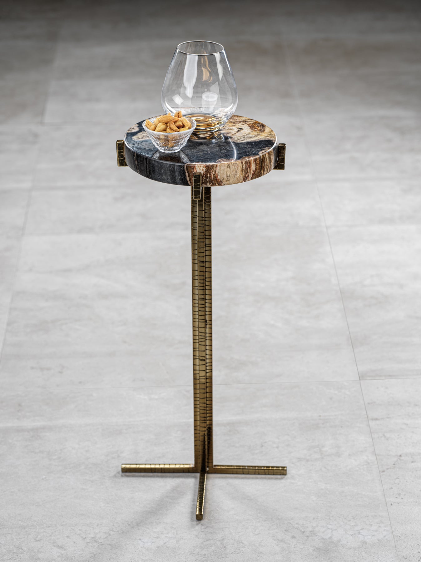 Fortaleza Petrified Wood Cocktail Table - Round - CARLYLE AVENUE