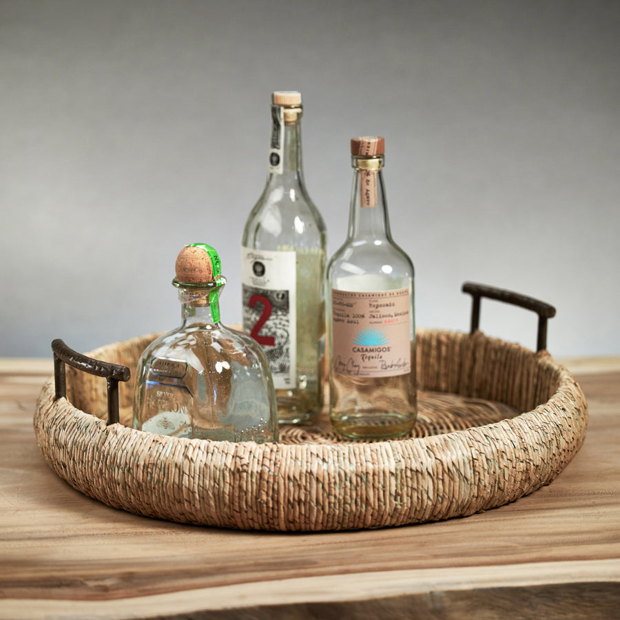 Seagrass Single Rope Round Tray w/Metal Handles – CARLYLE AVENUE