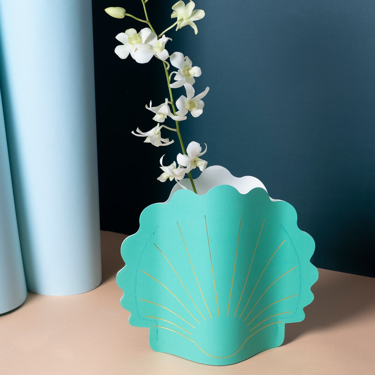 Paper Shell Vase - Green